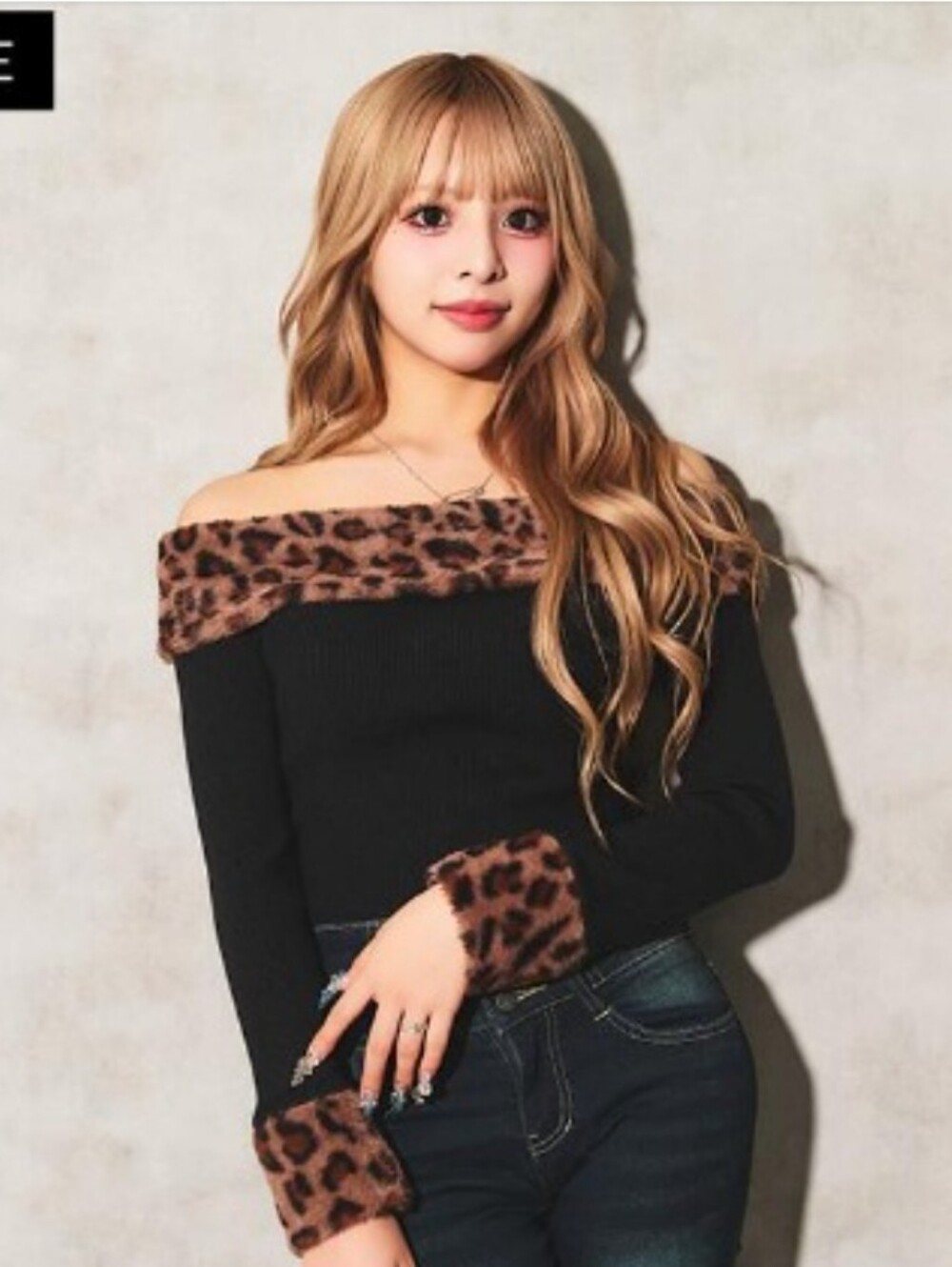 BNWT egg x sureve Gyaru Top